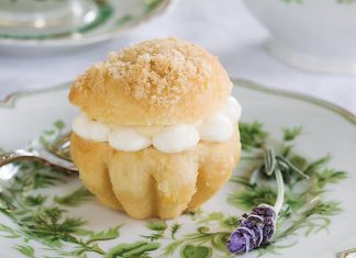 Petites Tartes Tropéziennes