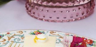 Lemon Cheesecake Squares