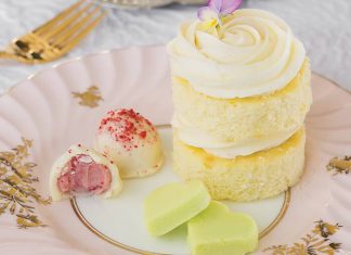 White Chocolate–Strawberry Truffles