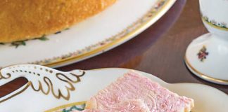 Custard Cream Cookies