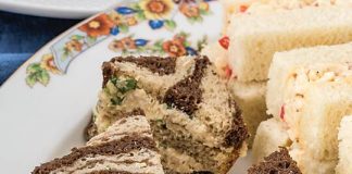 Chicken-Chutney Tea Sandwiches