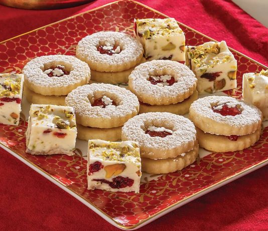 Christmas Linzer Cookies