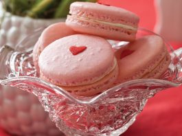 Rosy French Macarons