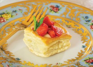 Strawberries & Cream Pastries