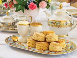 Macadamia–Sour Cream Scones