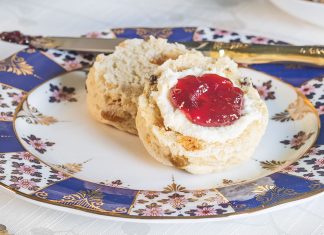 Dried Fruit English Scones