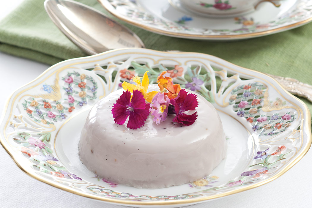 Hibiscus-Vanilla Bean Panna Cottas