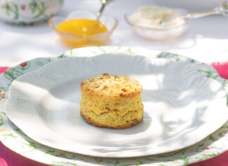 Lemon, Ricotta & Pistachio Scones