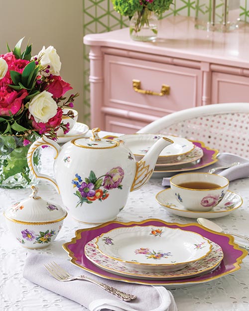 Treasured Teapot Setting