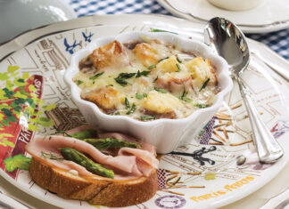 Asparagus and Ham Tartines