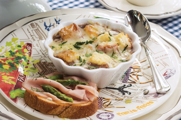 Asparagus and Ham Tartines