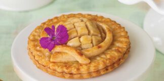 Apricot Hat Pies