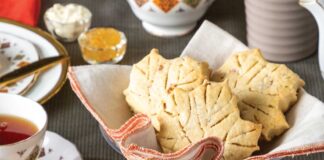 Gluten-free Maple-Bacon Scones