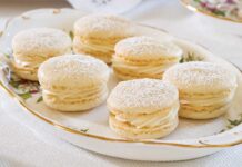 Ginger–White Chocolate Macarons