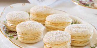 Ginger–White Chocolate Macarons