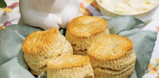 Lemon-Poppyseed Scones