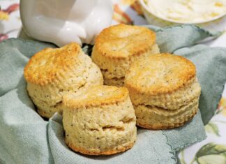 Lemon-Poppyseed Scones