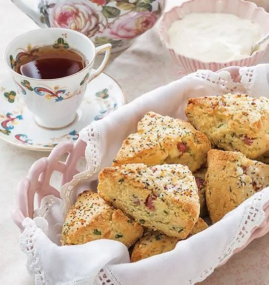 Gluten-Free, Low-Carb Irish Cheddar, Ham & Chive Scones