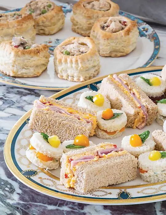 Herbed Tomato Sandwiches