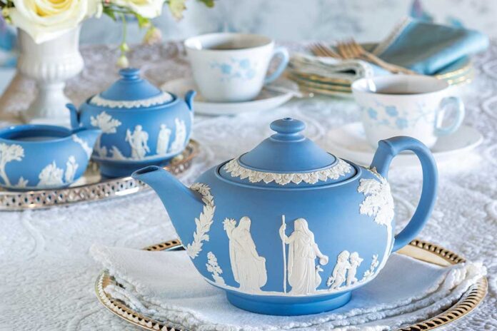 Treasured Teapot: Iconic Elegance