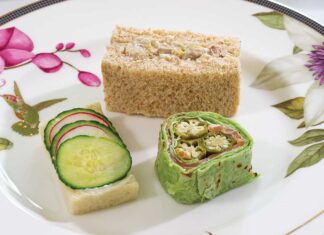 Chicken & Artichoke Salad Tea Sandwiches