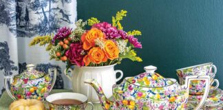 Treasured Teapot: Joyful Harvest
