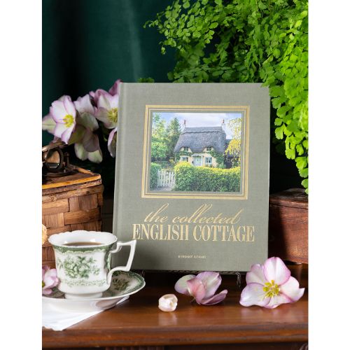 The Collected English Cottage