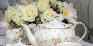 The vintage floral motif and enchanting gilding that adorn Mikasa’s Remembrance teapot bring undeniable charm to any wintertide tea gathering.