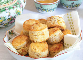apricot-orange scones