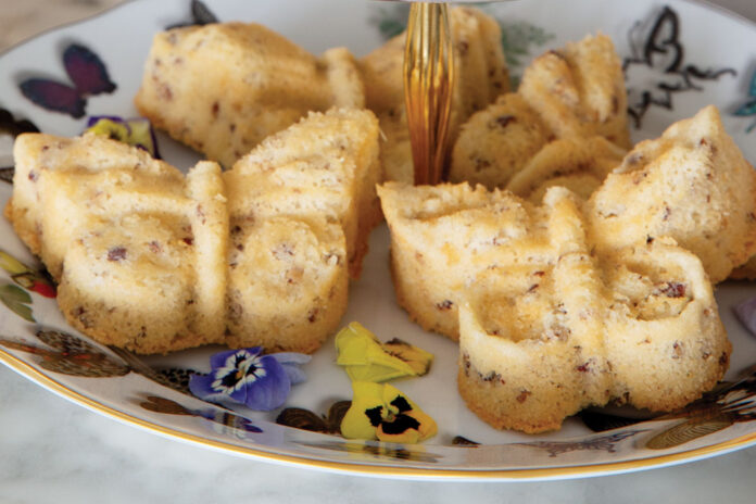 miniature whipping cream pound cakes