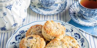 Gluten-free Double Blueberry-Elderflower Scone