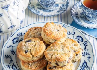 Gluten-free Double Blueberry-Elderflower Scone