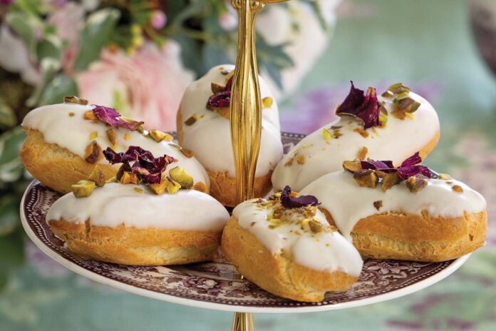 Pistachio & White Chocolate Éclairs