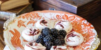Blackberry-Swirl Meringue Cookies