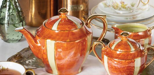 autumn teapot