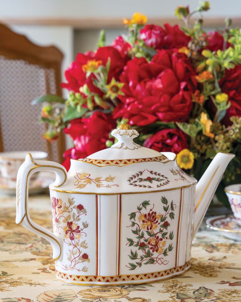 Royal Crown Derby Honeysuckle teapot