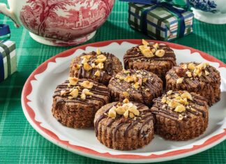 Keto Spiced Dark Chocolate–Hazelnut Scones