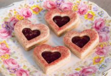 Apricot-Spelt Linzer Cookies