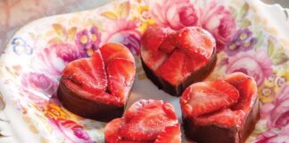 Vegan Dark Chocolate-Strawberry Fudge