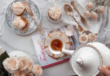 Bakerlita Bloomery’s Carrot Cake–Coconut Cupcakes Bakerlita Bloomery's Carrot Cake–Coconut Cupcakes