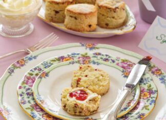 Lemon-Strawberry Scones